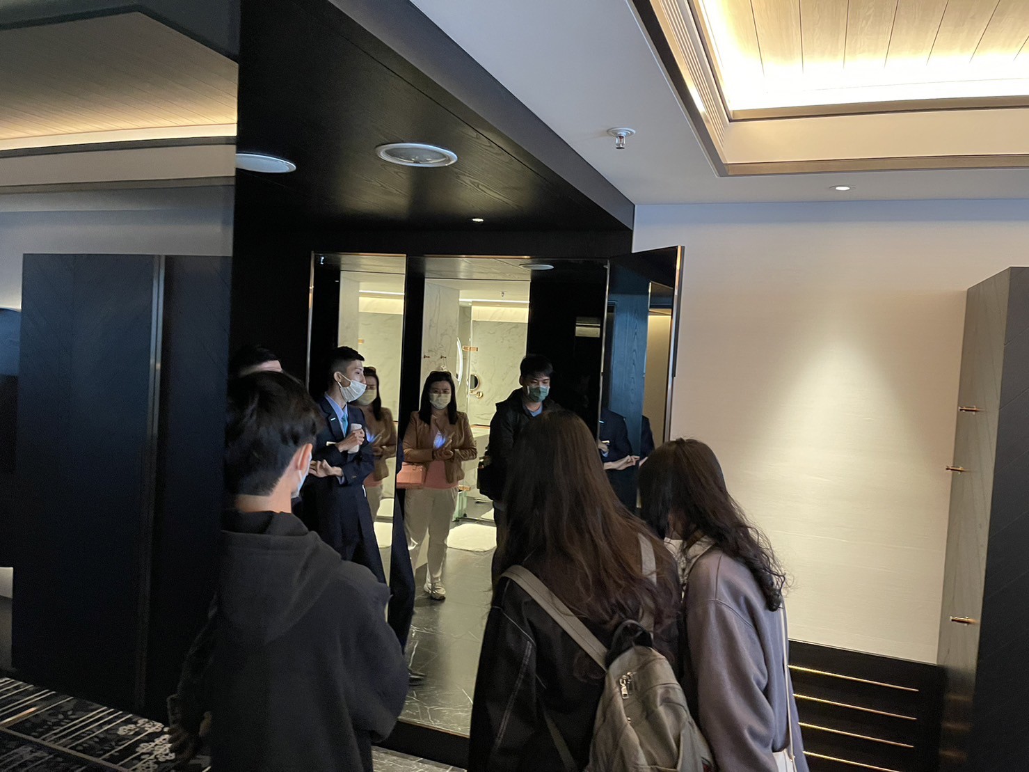 飯店人員導覽介紹2