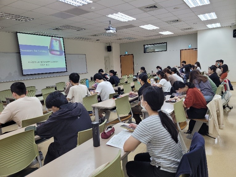 同學踴躍參加並認真聽課