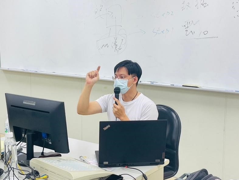 講師授課