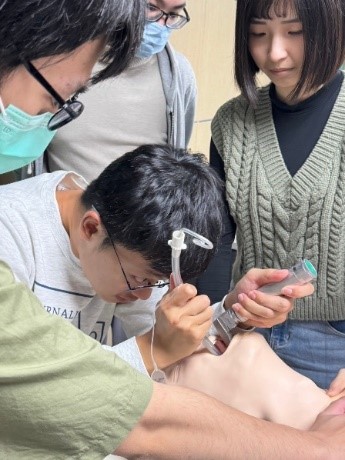 同學實際演練 呼吸道建立