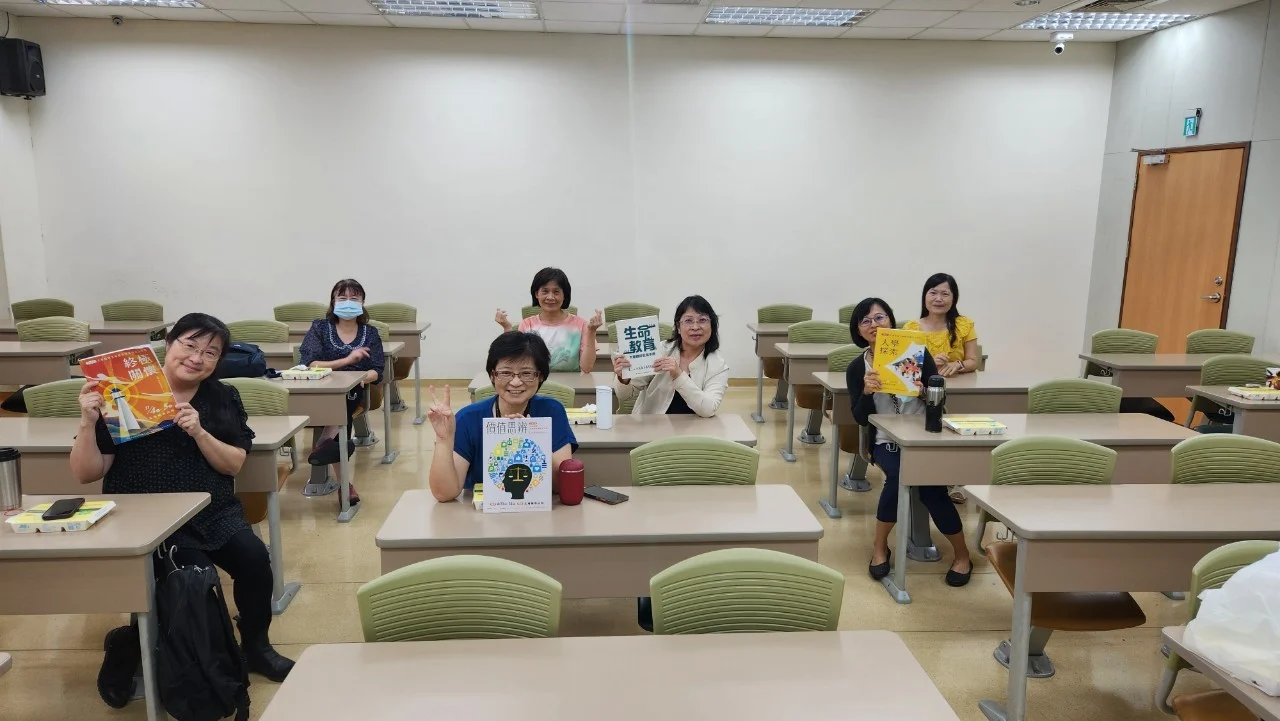 Line Album 240619生命教育社群第二次會議 240619 15