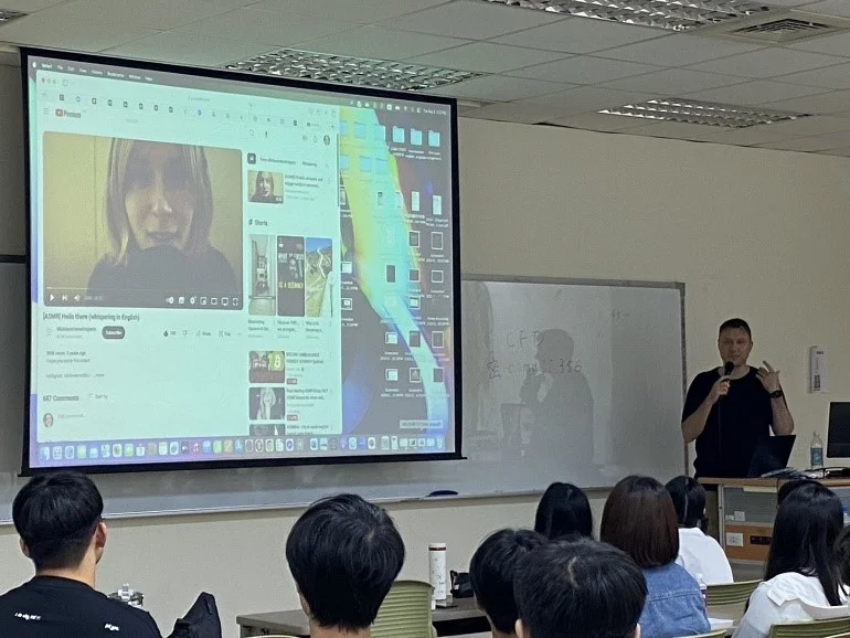 方祥老師授課現場