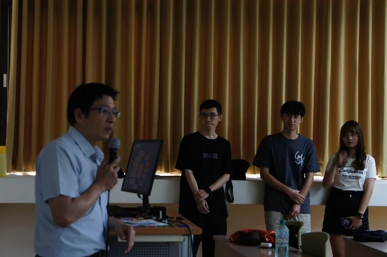 邀請畢業學長姊返校分享