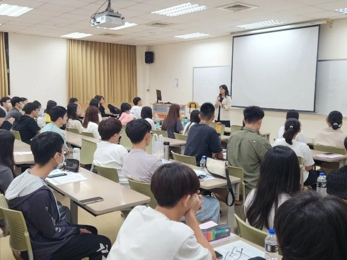 師生相見歡,導師致詞,午餐時間導生交流