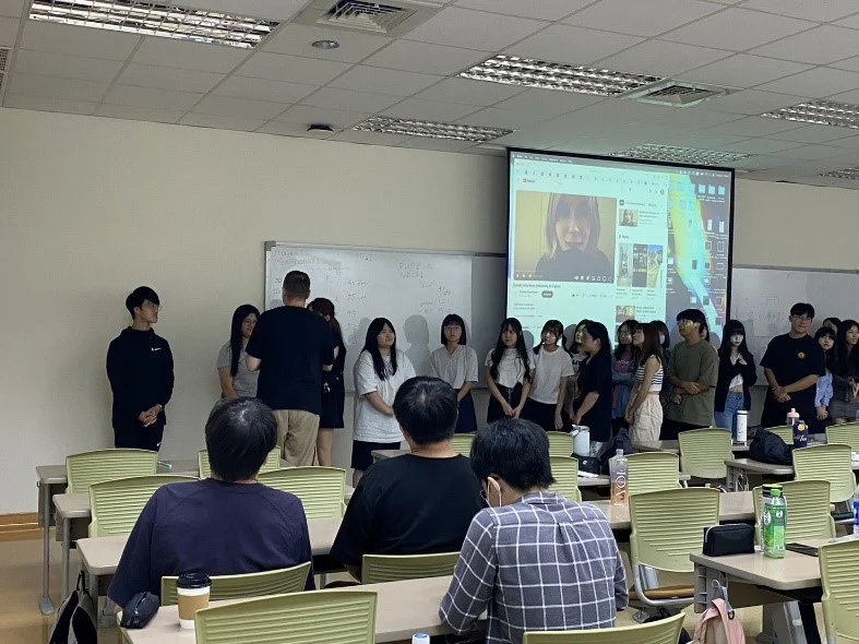 方祥老師授課現場2