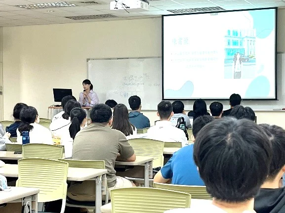 邀請陳書萱系友分享新加坡實習經驗
