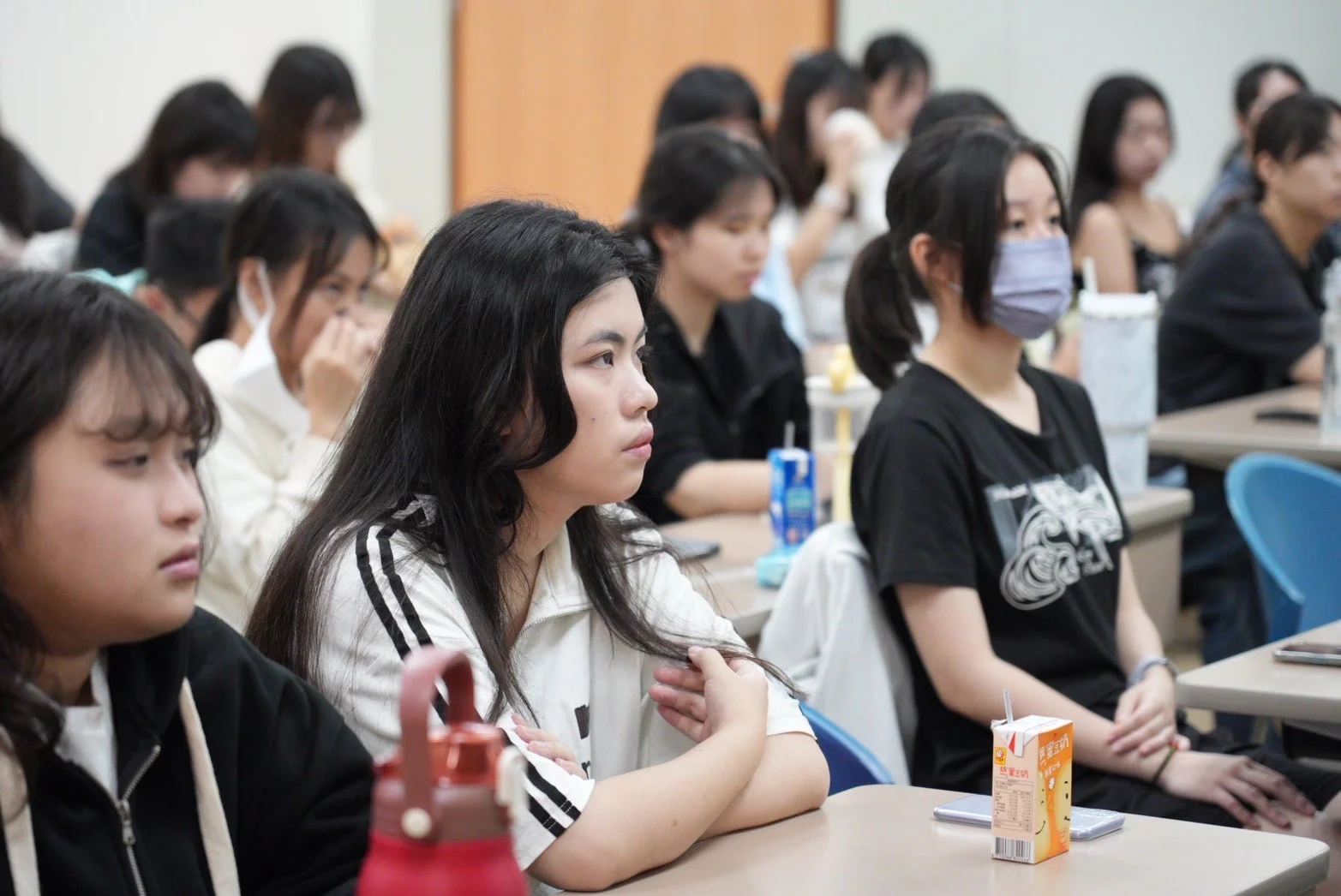 Line Album 116 1015衛生傳播體驗營 251016 12